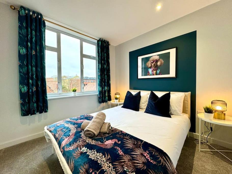 Bournemouth Getaway: 3Br Apartment Near Beach Ngoại thất bức ảnh